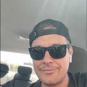 Meet your Posher, Scott